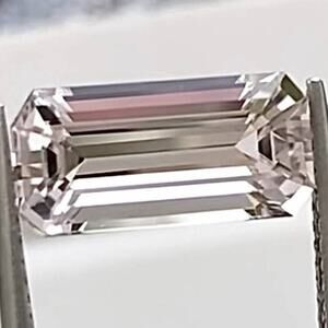 Marvelous 3 Carat VVS Morganite Gemstone!